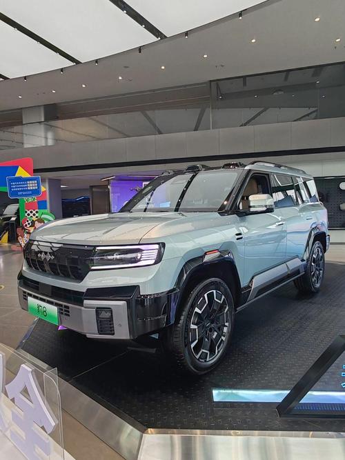 成都青白江区迪跃奇企业管理咨询比亚迪方程豹硬派越野的爆款，英菲尼迪35周年与你共成长